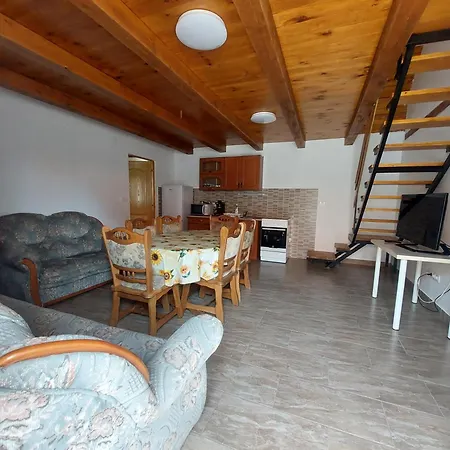 Orban Nyaralohaz Holiday home *
